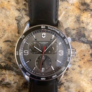 Wristwatch Victorinox Swiss Army Chronograph 241657.1 Grey bezel/dial